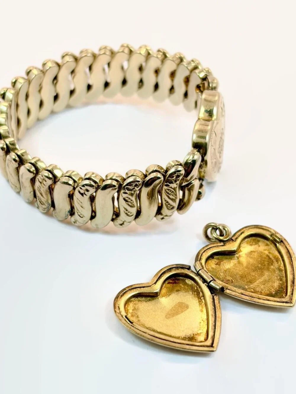 Sweetheart Bracelet, Expansion, Heart, Locket,Vintage, 40s, La Mode, Gold